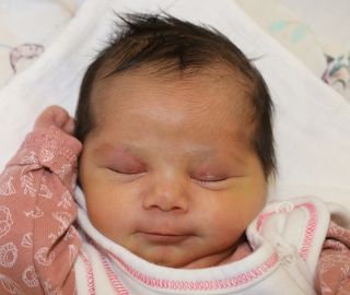 8. 9. - 2890g  (400. miminko)