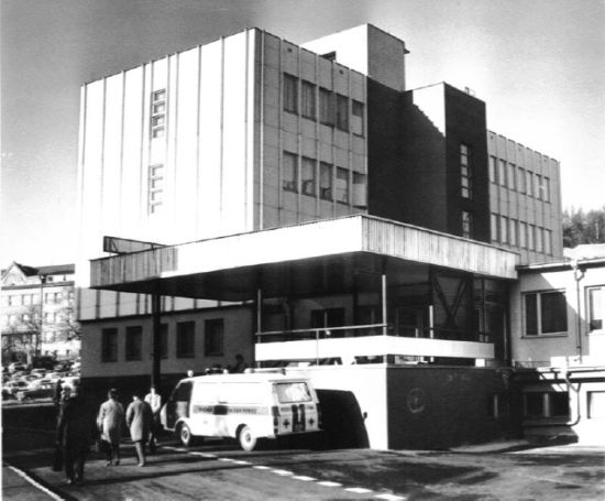 2 - 3. budova polikliniky - 1986 c